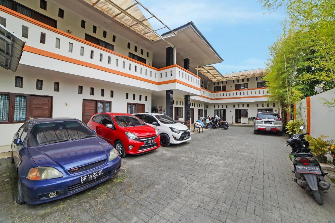 Hotel Oyo 90751 Graha Sei Batugingging Medan