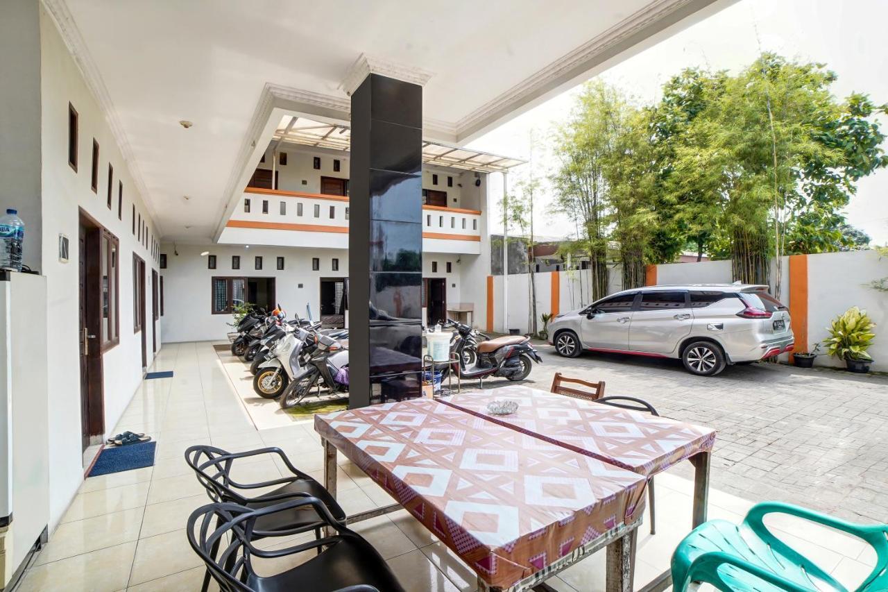 Hotel Oyo 90751 Graha Sei Batugingging